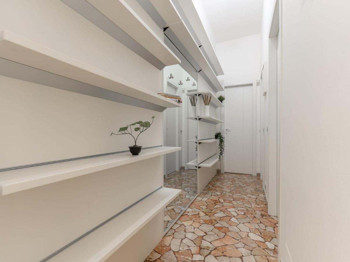 The Best Rent - Spacious Three-Bedroom Apartment In Moscova Milaan Buitenkant foto